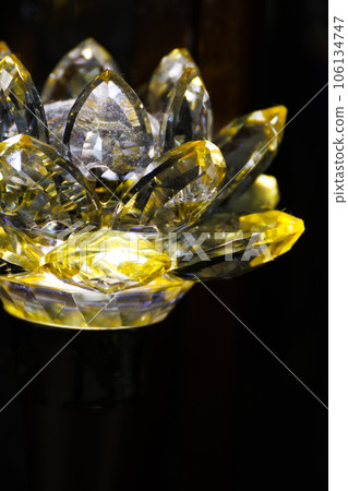 晶瑩剔透的蓮花水晶燈 106134747