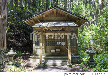 Maruike Shrine, Yamagata Prefecture Maruike Shrine, Yamagata Prefecture 106137734