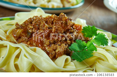 Tuscan Pappardelle con la lepre Tuscan Pappardelle con la lepre 106138583