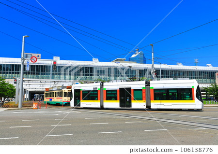 [Toyama Prefecture] Sunny JR Toyama Station (Toyama Tramway Line) 106138776