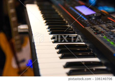 synthesizer synthesizer 106140706