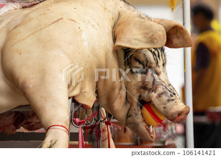 中國鬼節福都宗教祭祀大女神中國鬼節普渡宗教祭祀大神豬 106141421