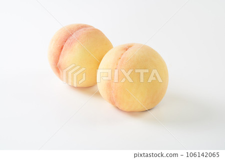 White peach (Okayama white peach royal) fruit on a white background 106142065