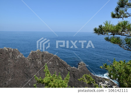 岩手縣陽光明媚的夏日五石岬風景 岩手縣陽光明媚的夏日五石岬風景 106142111