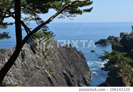 岩手縣陽光明媚的夏日五石岬風景 106142120