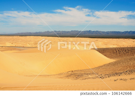 Sand Dunes 106142666
