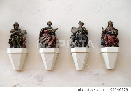 Four evangelists, statues in the Franciscan Church in Rothenburg ob der Tauber, Bavaria, Germany 106146279