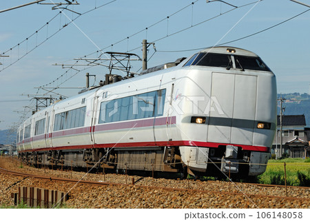 北陸本線 西高岡-高岡 北越特快 681 系列 N01 編組 Hakutaka 106148058