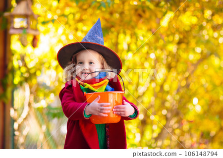 Kids trick or treat. Halloween fun for children. 106148794