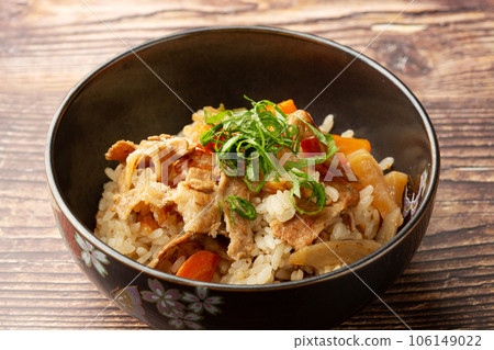 五花肉五子飯 106149022