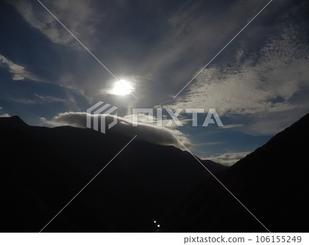 大步危、小步危、德島縣 雲、山和月亮 106155249