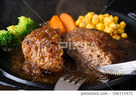 Japanese style hamburger with grated radish sauce 106155471