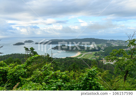 The direction of Odanohama Beach seen from Kameyama Observatory on Kesennuma Oshima The direction of Odanohama Beach seen from Kameyama Observatory on Kesennuma Oshima 106157590