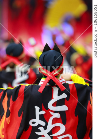 夜來穿著和服跳舞 106159051