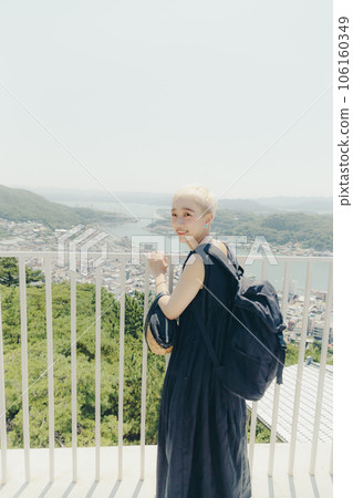 獨自旅行在尾道的年輕女子 106160349