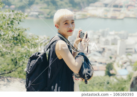 獨自旅行在尾道的年輕女子 106160393