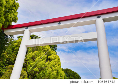 鎌倉神社紅白鳥居（神奈川縣鎌倉市二階堂） 106161758