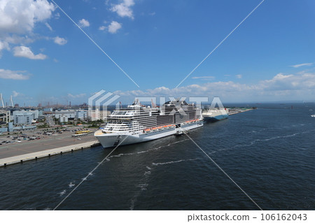 Luxury cruise ship MSC Bellissima moored at Yokohama port 106162043