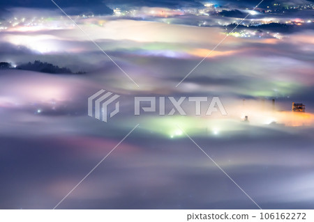 「埼玉縣」秩父的雲海夜景，夢幻般的景色 106162272