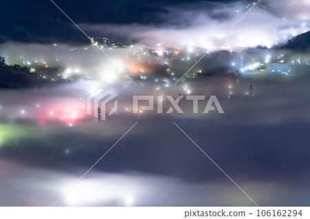 「埼玉縣」秩父的雲海夜景，夢幻般的景色 106162294