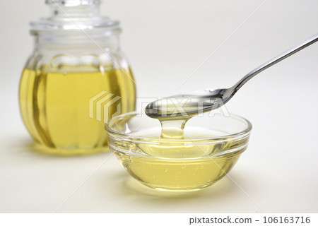 Fresh and delicious beautiful luxury honey 106163716