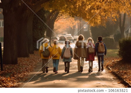 Kids walking back from school - Stock Illustration [106163821] - PIXTA