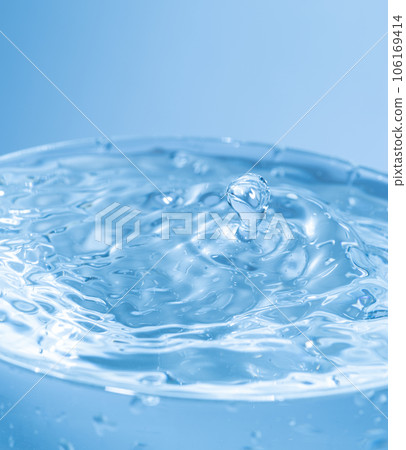 水濺動作鏡頭 水濺動作鏡頭 106169414