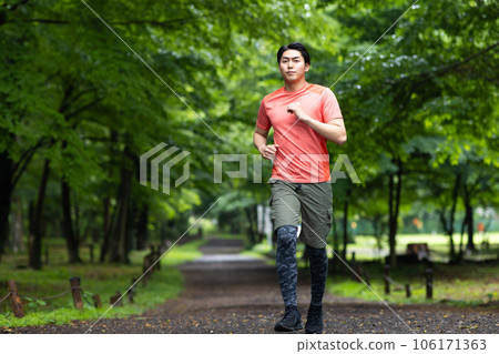 Young men running Young men running 106171363