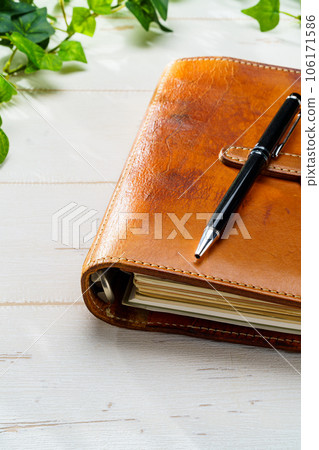 System notebook and pen System notebook and pen 106171586