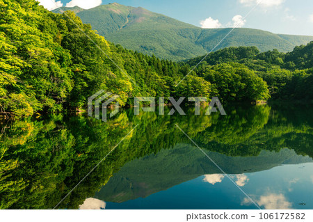 Mount Fubo and Lake Choro 106172582