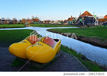 Scenery of Zaanse Schans Object of wooden shoes 106172633