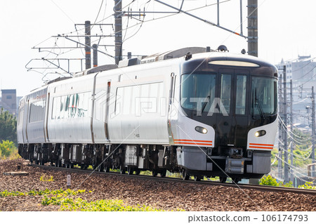 [Kansai Main Line] Limited Express Nanki running towards Nagoya 106174793