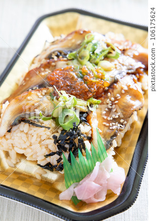 Delicious eel crusted rice Delicious eel crusted rice 106175624