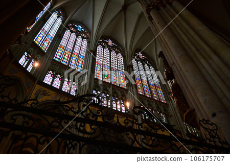 科隆大教堂彩色玻璃 / 德國科隆 106175707