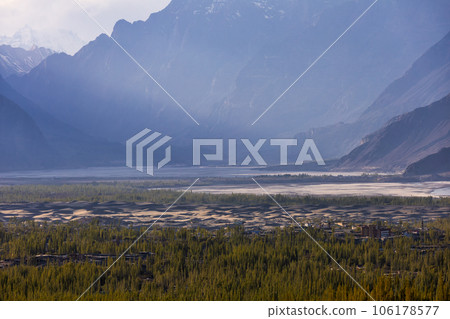 Passu is a small village. Located in the Hunza upper Gojal Valley of Gilgit Baltistan in northern Pakistan. 106178577