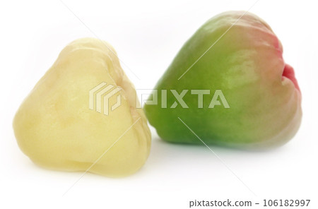 Fresh water apple or rose apple 106182997