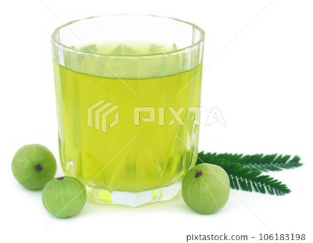 Herbal amla juice with fresh fruits 106183198