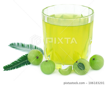 Herbal amla juice with fresh fruits Herbal amla juice with fresh fruits 106183201