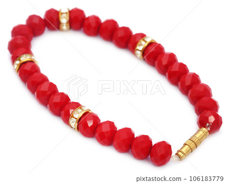 Bracelet of red beads 106183779