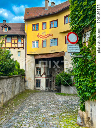 Cozy houses with climbing plants in Bregenz upper town - Oberstadt. High quality photo 106186153