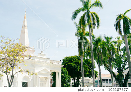 Georgetown St. George's Anglican Church and palm tree in Penang, Malaysia 106187877