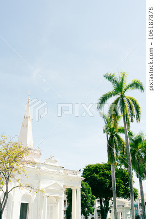 Georgetown St. George's Anglican Church and palm tree in Penang, Malaysia 106187878