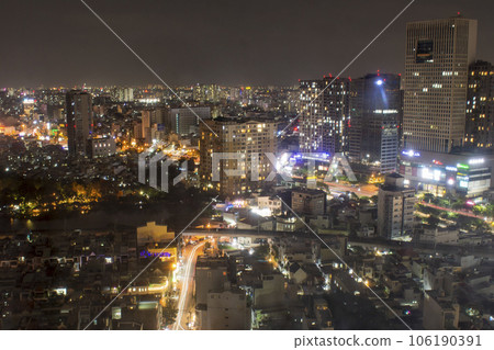 night view from tall building 106190391
