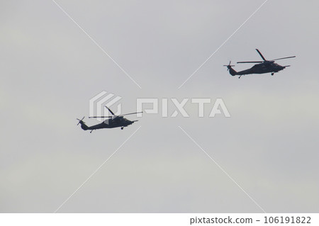 日本航空自衛隊蘆屋空軍基地的救援直升機 UH-60J 日本航空自衛隊蘆屋空軍基地的救援直升機 UH-60J 106191822