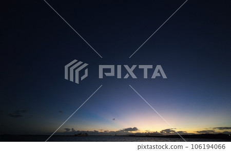 Dusk sky and crepuscular rays of the harbor, summer, super wide angle, sky main, 230810pm Dusk sky and crepuscular rays of the harbor, summer, super wide angle, sky main, 230810pm 106194066