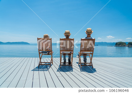 海邊的白色露台 海邊的白色露台 106196046