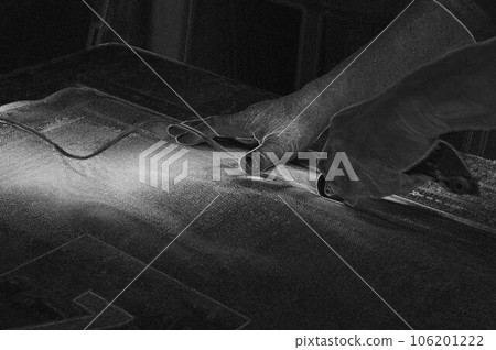 Screen door replacement work illustration negative positive reverse 106201222