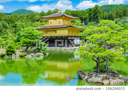 Kyoto City Midsummer Kyoko Pond and Kinkakuji 106206015