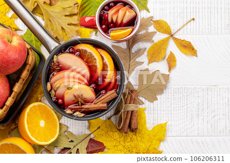 Hot mulled wine 106206311