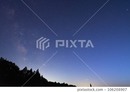 黎明前從高原看到的星空 106208907